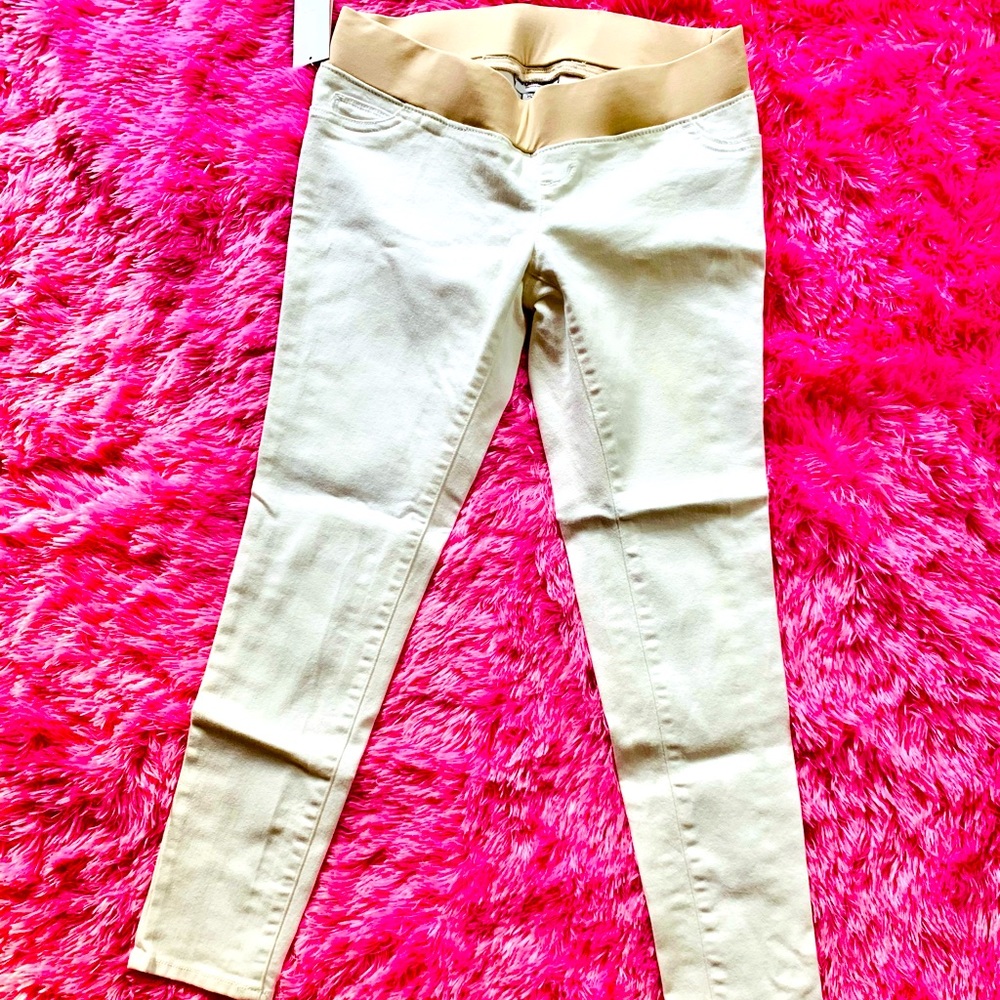 DO NOT BUY! Under Belly Maternity Jeans